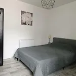 Charmante Petite Maison A La Campagne