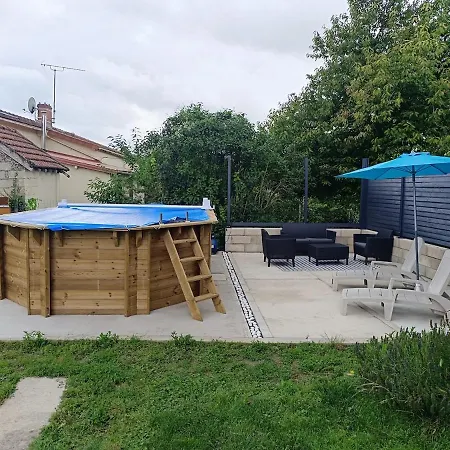 Charmante Petite Maison A La Campagne Nyaraló *