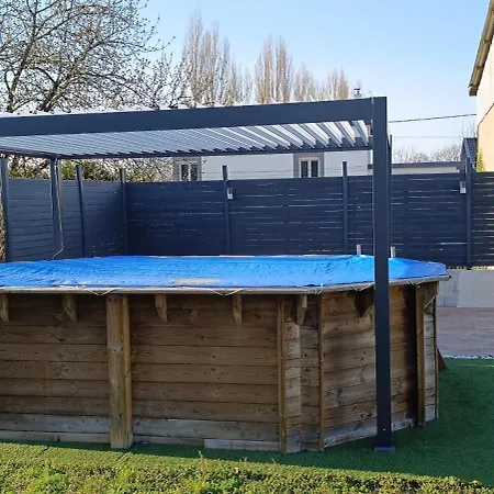 Vakantiehuis Charmante Petite Maison A La Campagne *
